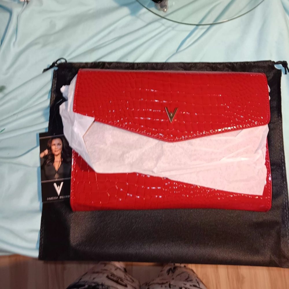 Vanessa Williams Red Croc-Embossed Patent Faux Leather Clutch Dust Bag Wristlet